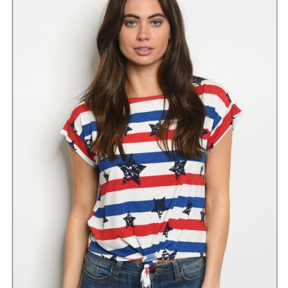 Oh My Stars Top ๐ - Picture 1 of 2